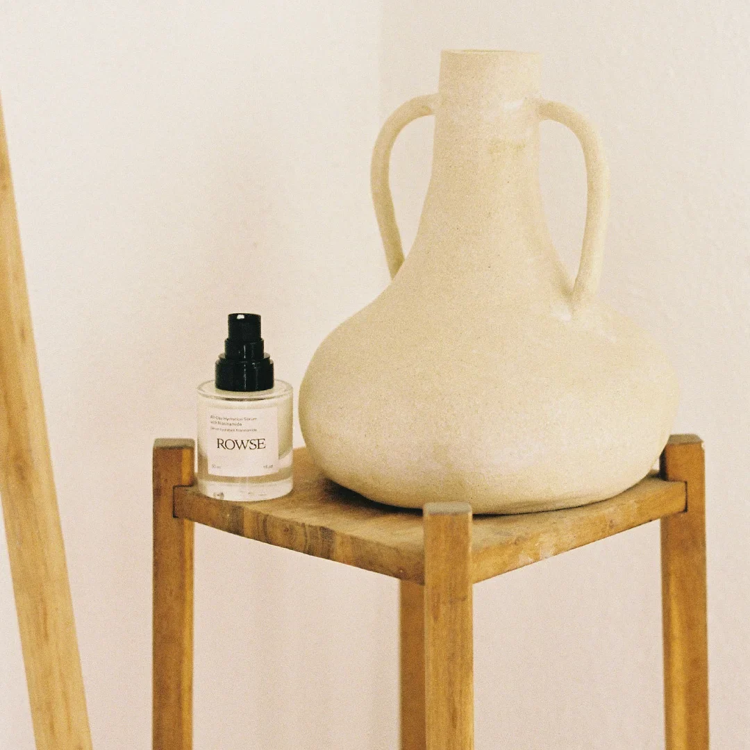 All-Day Hydration Serum with Niacinamide - Image 2