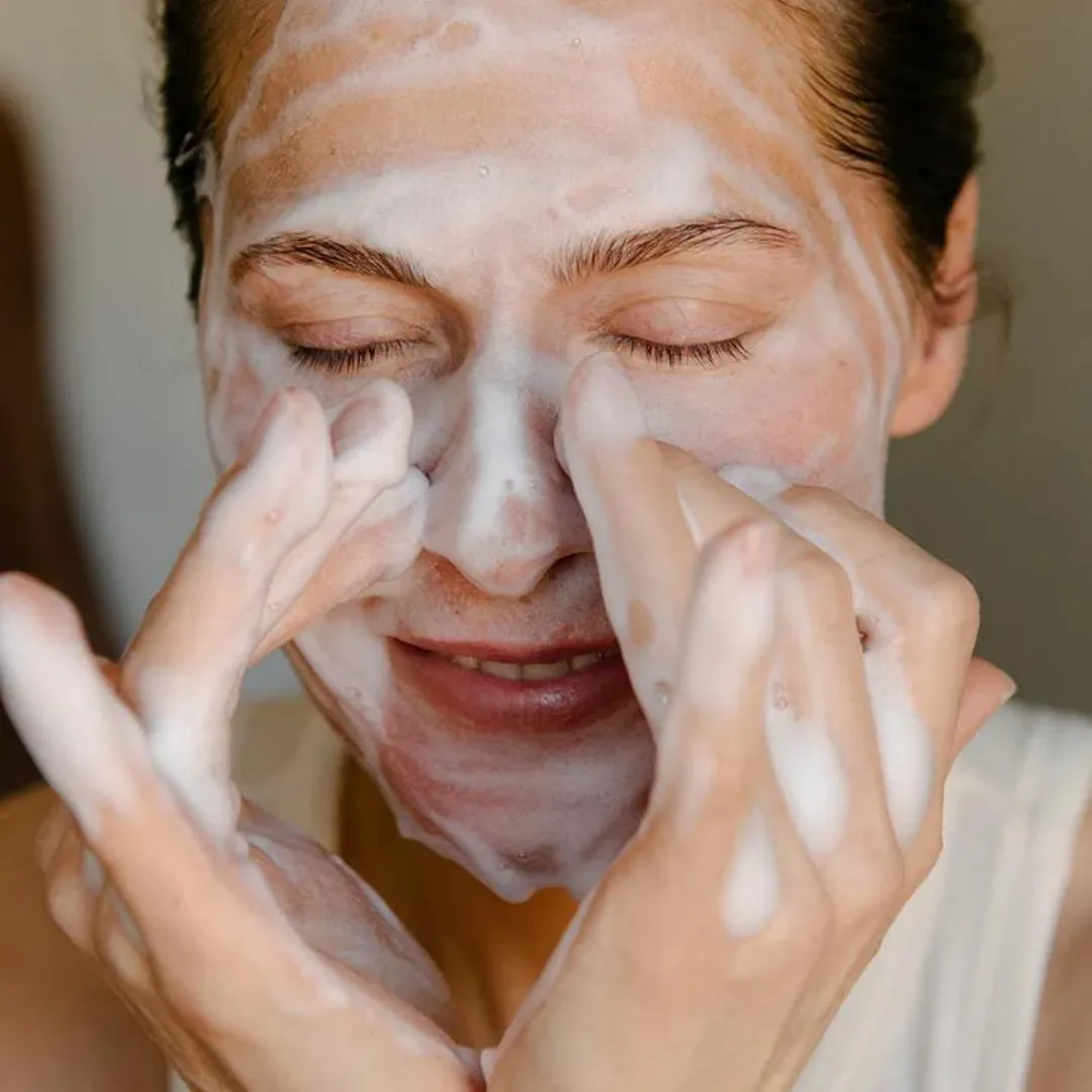 Gentle Cleansing Foam - Image 2