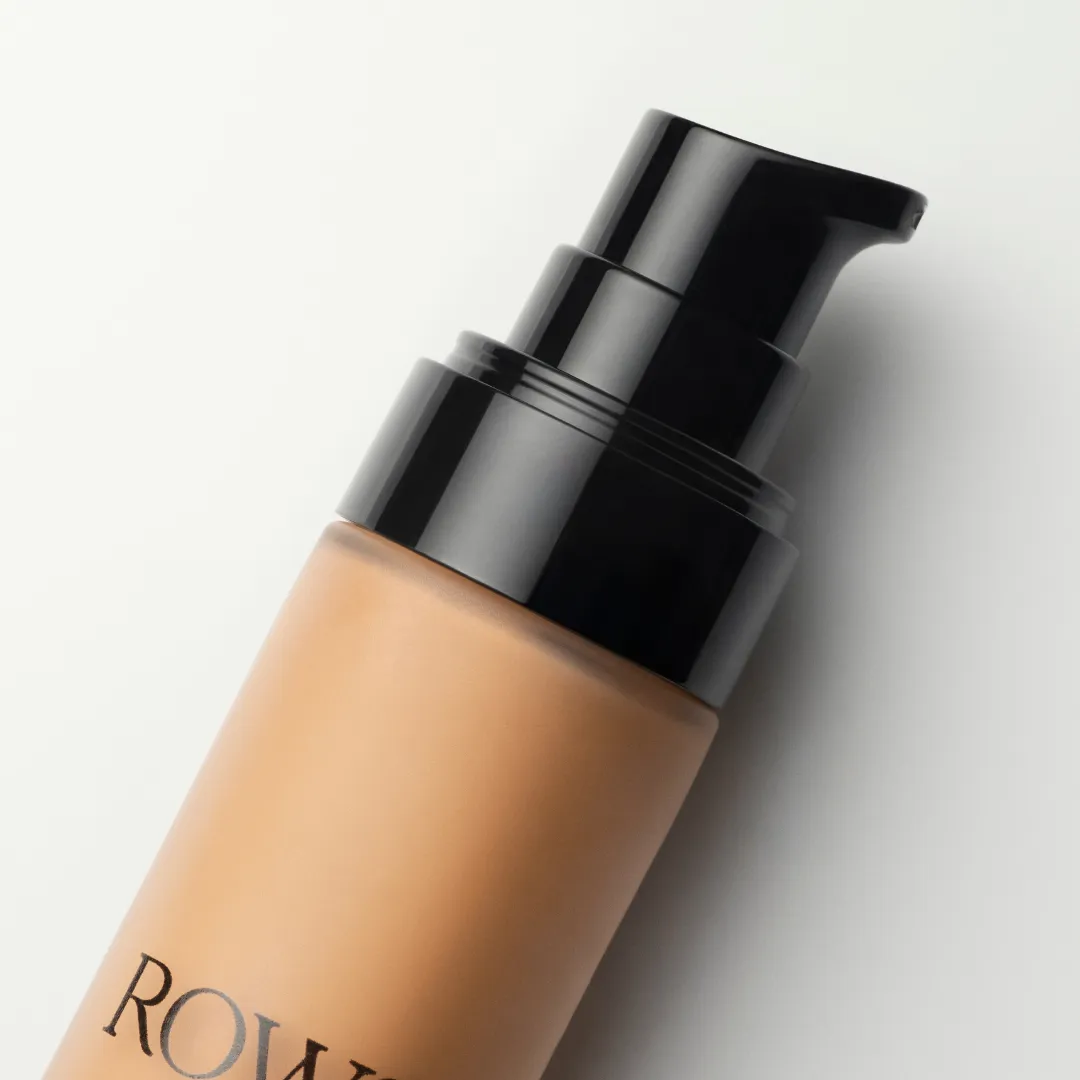 Tinted Glow Serum - Image 2