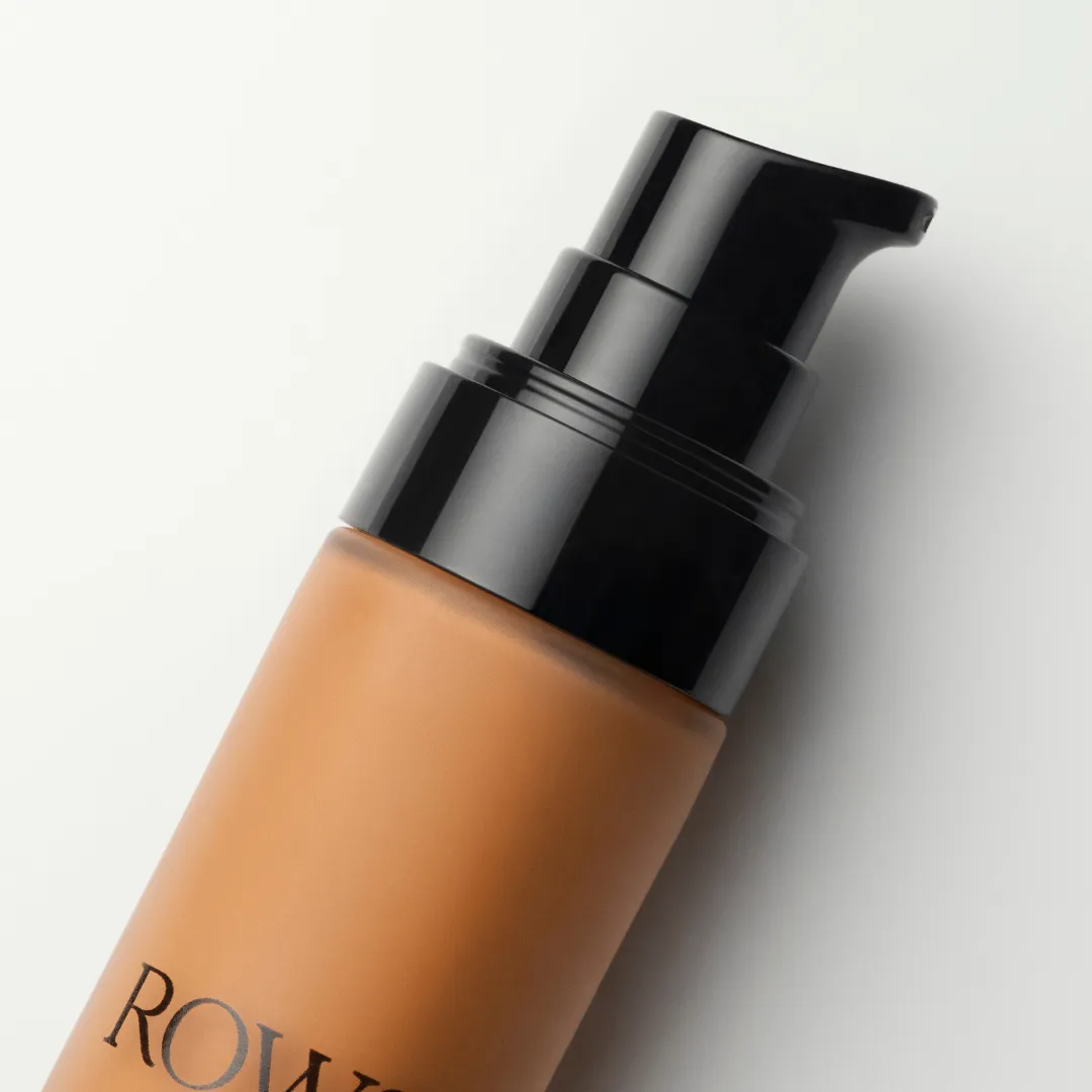 Tinted Glow Serum - Image 3